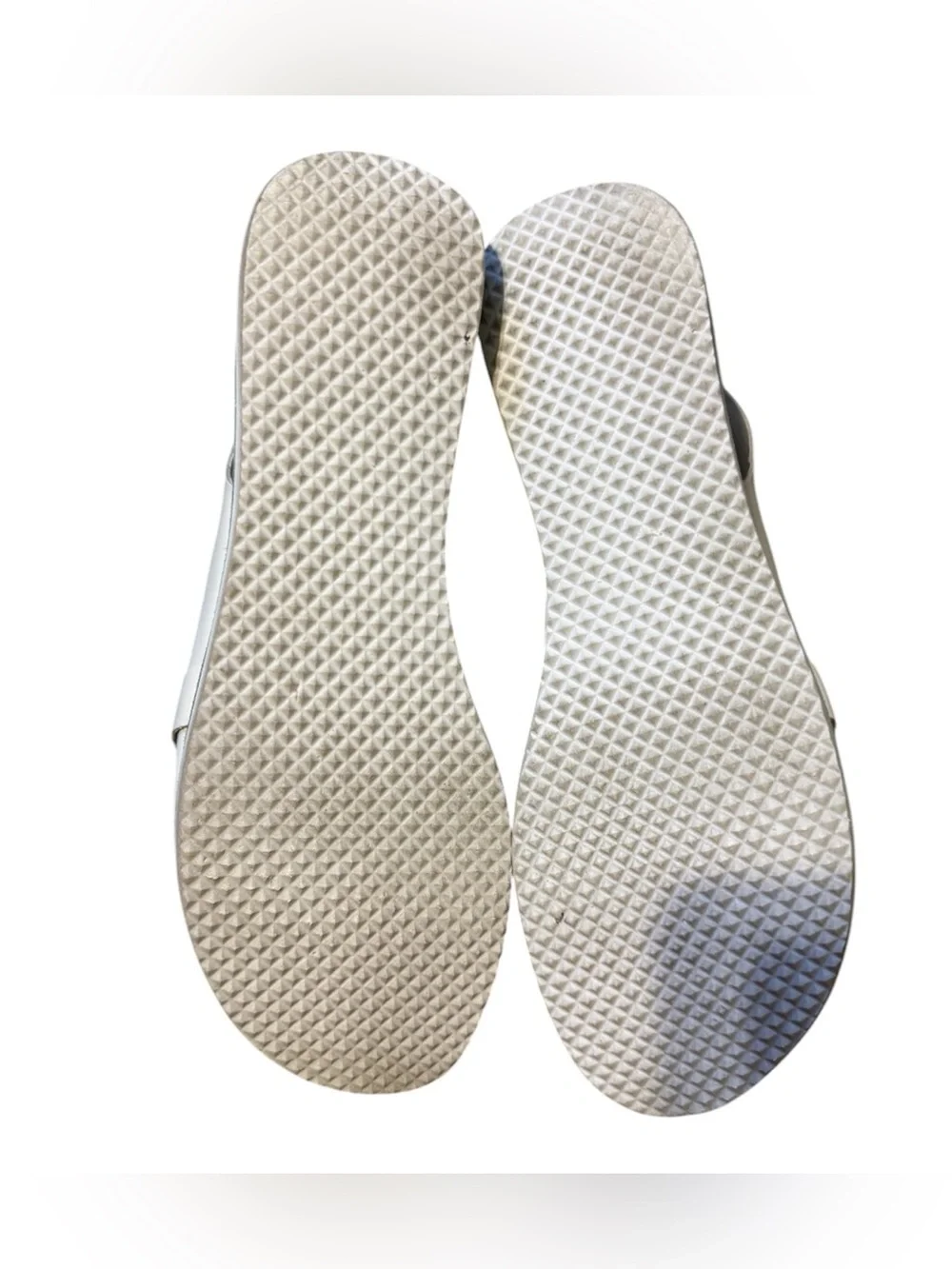 Matisse Natalia White Wedge Sandal with Gold Chain and Multicolor Platform